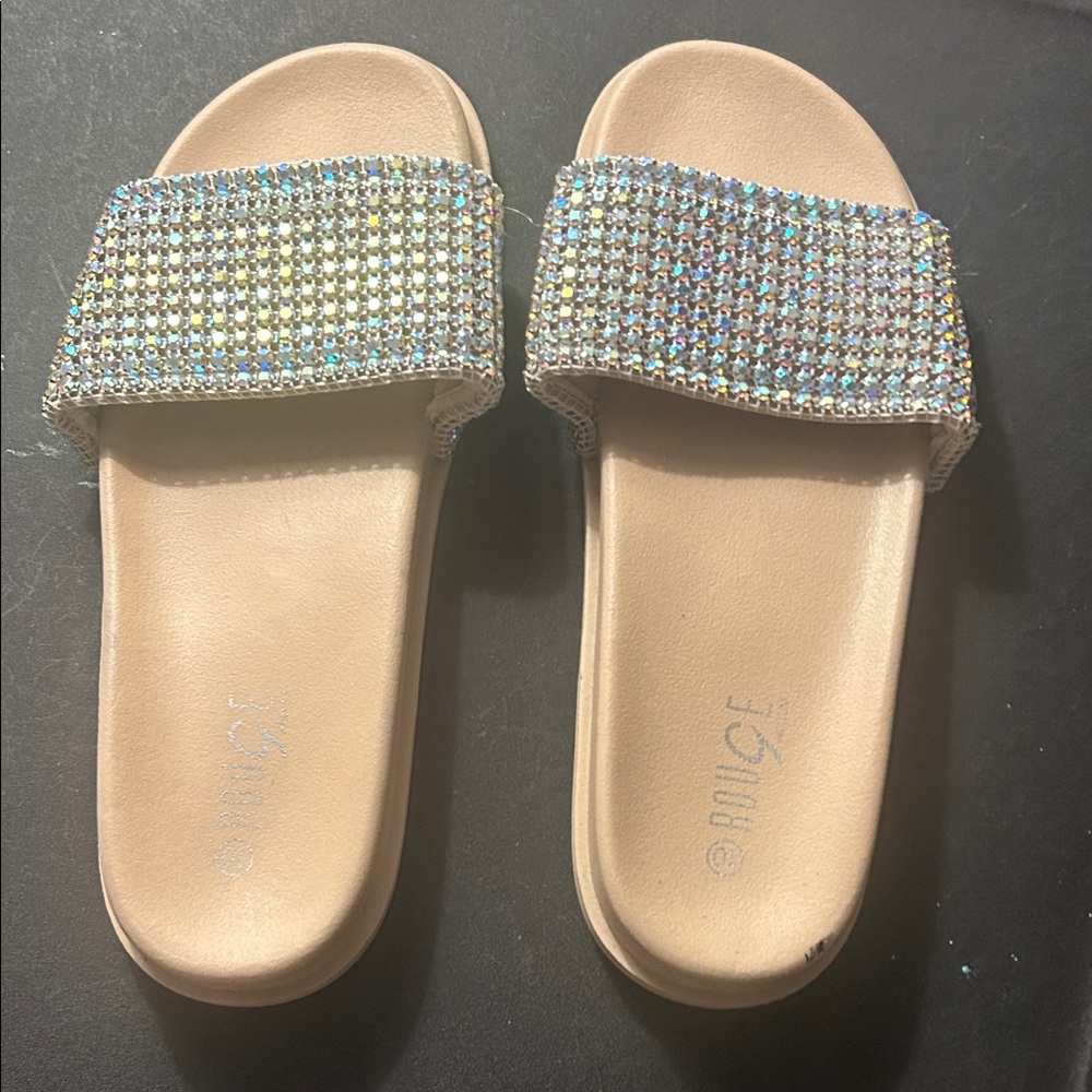 Rouge Helium Glitter Sandals - Beige and Silver